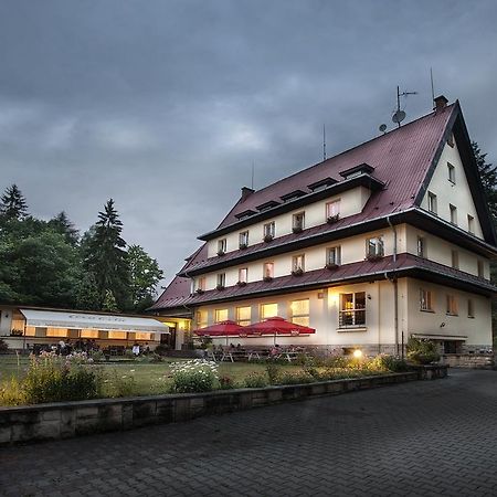 Parkhotel Skalni Mesto Jicin Bagian luar foto