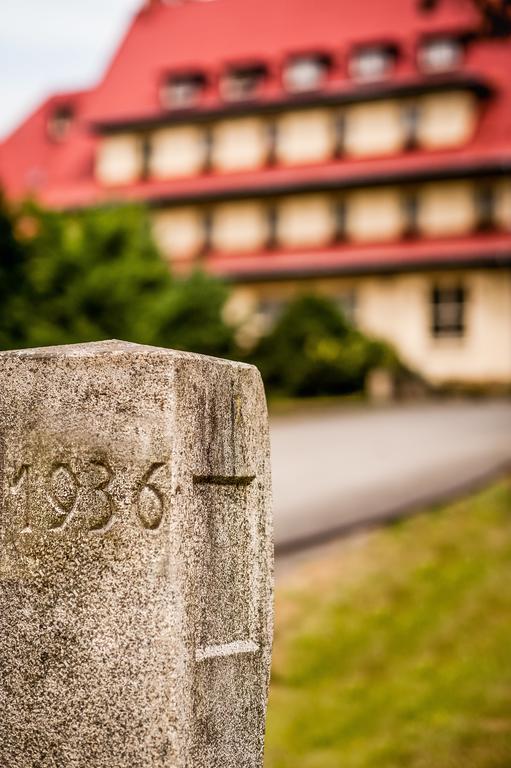 Parkhotel Skalni Mesto Jicin Bagian luar foto