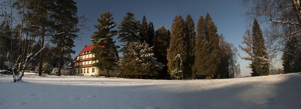 Parkhotel Skalni Mesto Jicin Bagian luar foto